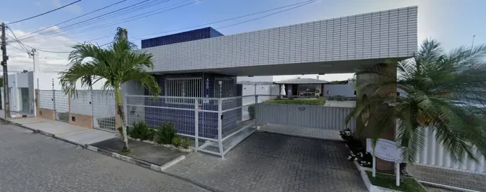 VENDO CS 2/4 SENDO UMA SUITE - RESIDENCIAL ROSA MARIA - BAIRRO SIM