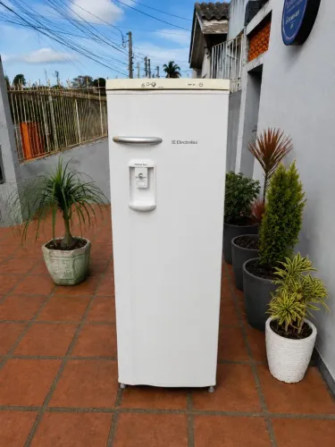 Geladeira Electrolux impecável