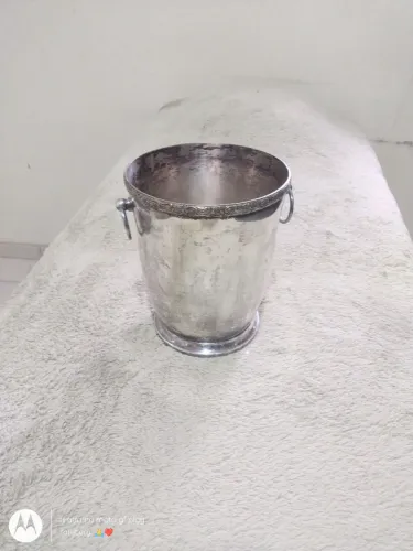 Vendo antigo balde de gelo grande em prata 90 Eberle