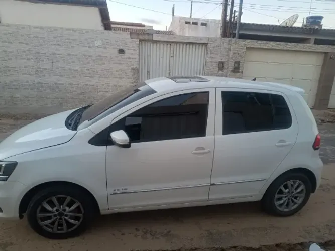 Volkswagen Fox Highline I Motion 1.6 Flex 16V 5P 2016