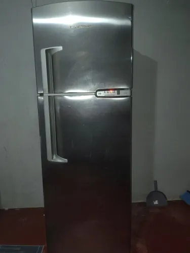 Vendo geladeira