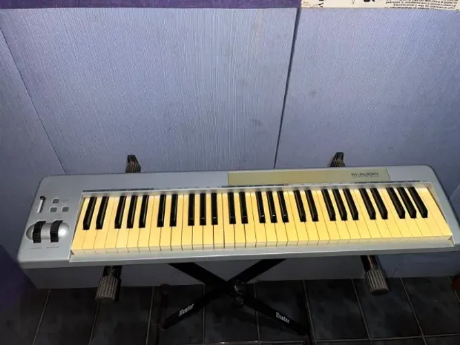 Teclado Controlador midi M-Audio