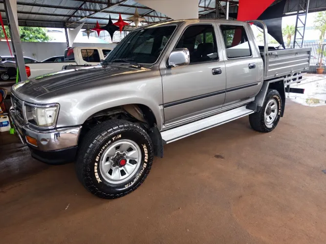 Toyota Hilux CD SR5 4X4 2.8 Diesel 1999