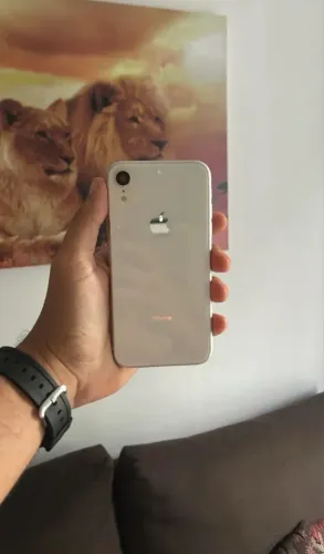 iPhone XR