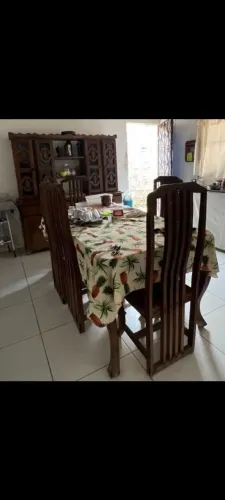 Móveis muito bonito, bem conservado aproveite essa oportunidade.