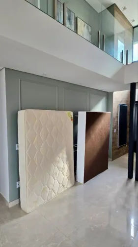 Conjunto Cama Box + Colchão Orthocrin Ouro (Tecido Bambu) - Menos de 1 ano de uso!