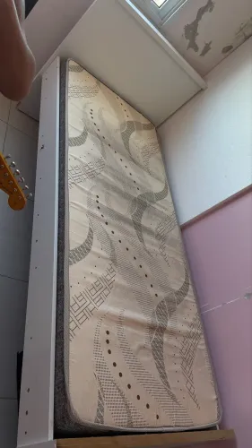 Cama solteiro + colchão 