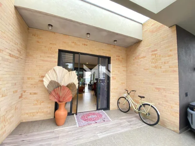 Casa em Condomínio 2 suítes, piscina e 3 vagas | Loteamento Residencial Una (Itu/SP)
