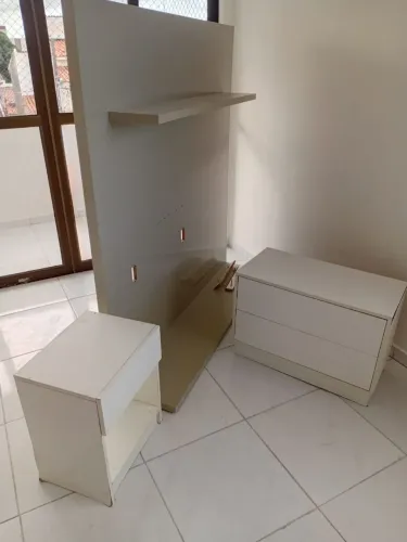 Vendo rack+criado mudo de marcenaria 