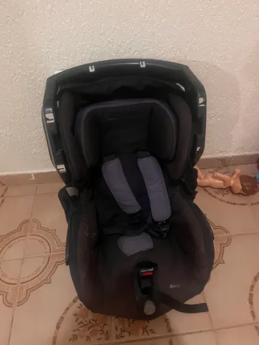 Cadeira de carro para criança 