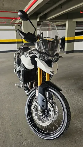 Tiger 900 Rally  " De Garagem"