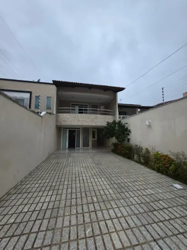 Casa 4 suítes no Lago Jacarey