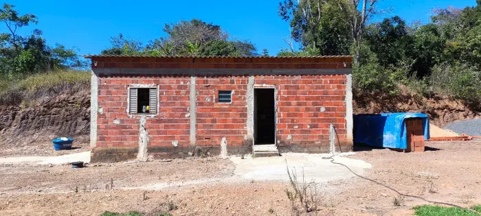 Vendo casa no Corumbá 4