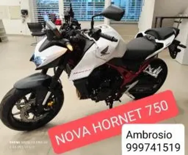 CB 750 Hornet cor branco ou preta 2026 okm ATE 20 X NO CARTAO