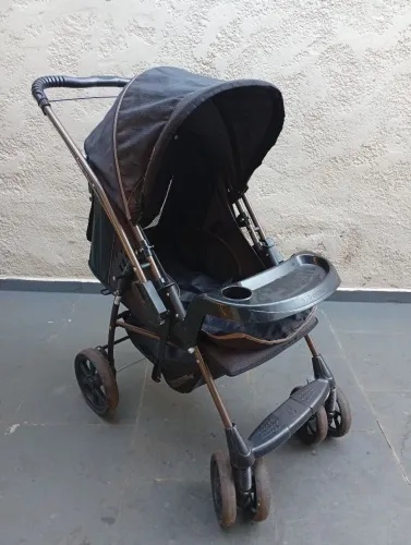 Carrinho de bebê milano Galzerano usado