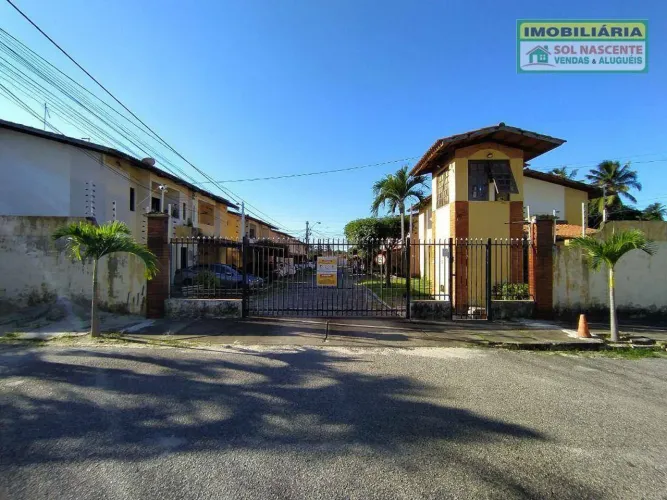 Casa com 2 dormitórios para alugar, 56 m² por R$ 1.678,00/mês - Curió - Fortaleza/CE