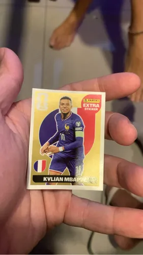 Figurinha Mbappé OURO