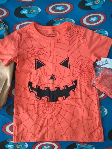 Camisa infantil para festa halloween ?