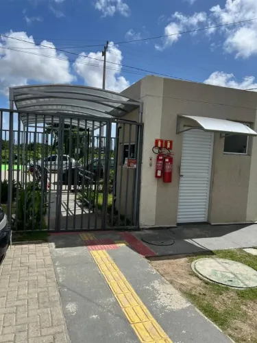 APARTAMENTO MUITO BOM NO SEGUNDO ANDAR NO COND. SOLAR DAS ÁGUAS BAIRRO CASTELÃO
