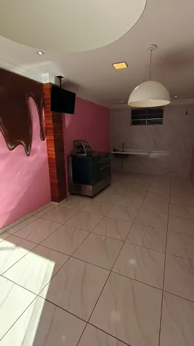 Ponto comercial na entrada do condomínio Busca vida 