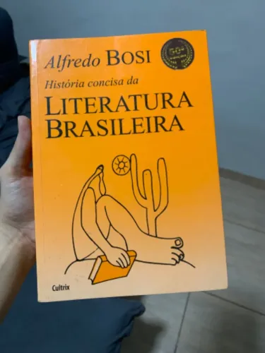 Livro História Concisa da Literatura Brasileira de Alfredo Bosi