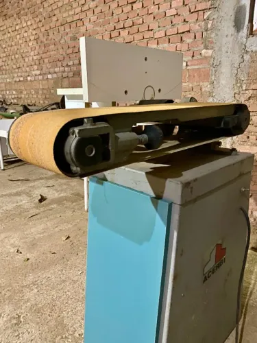 Lixadeira de Cinta Acerbi LX2-S 150x1500mm Estrutura Robusta