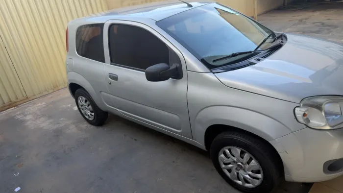 Fiat Uno Vivace 1.0 EVO Fire Flex 8V 3P 2013