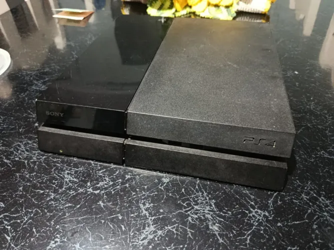 Playstation 4 com defeito para retirar peças