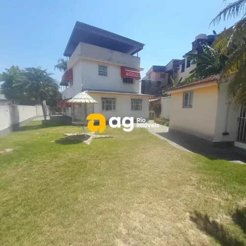 CASA TRIPLEX DE VILA À VENDA COM 4 QUARTOS EM VILA VALQUEIRE