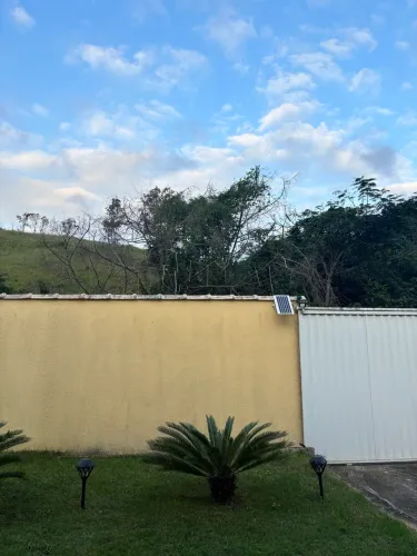 Alugo casa em Bacaxa