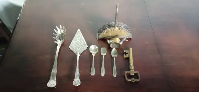 Conjunto de talheres de prata pura