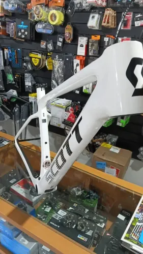 Quadro Scott Scale 930 Carbon Tam L - NOVO