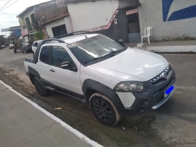 Fiat Strada Adventure1.8/ 1.8 Locker Flex CD 2013