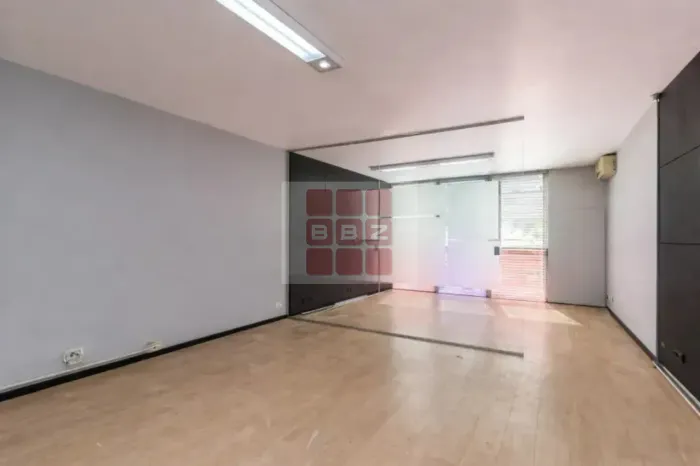 Sala para venda ou locação em São Paulo-SP, bairro Santa Cecília: 1 sala, 1 banheiro, 65 m