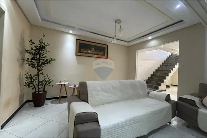 casa a venda bairro Palestina REMAX