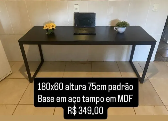 Mesa de escritório, escrivaninha