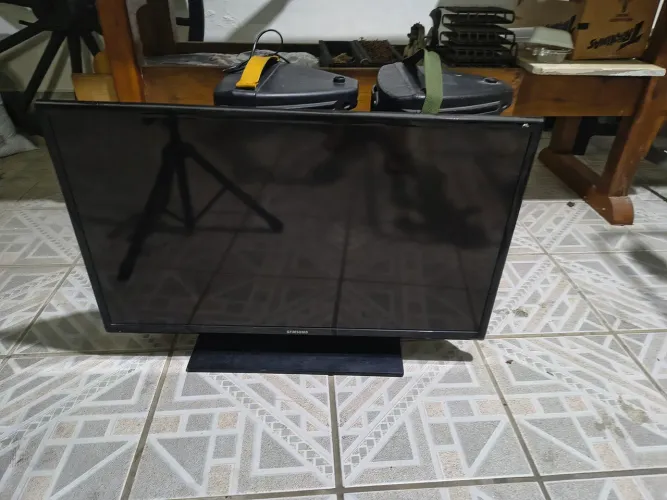Tv Philips 32 polegadas não é smart