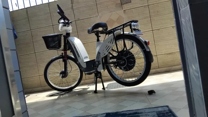Bike Elétrica Wehawk SB500W + 2 Capacetes | Até 35km de autonomia | Muito conservada
