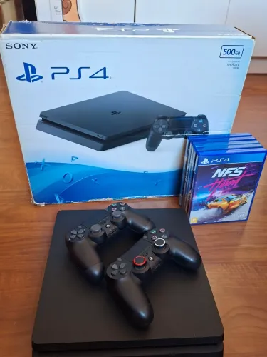 PlayStation 4 slim 500gb