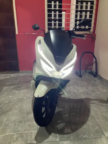 Honda PCX 2019 DLX ABS