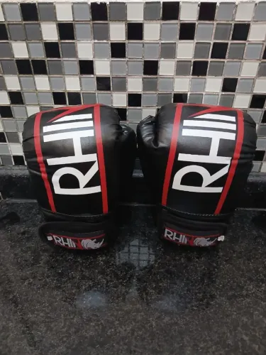Vendo lpar de uvas Muay Thai