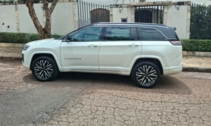 Jeep Commander Overl. 2.2 TD 4X4 Diesel Aut. 2026