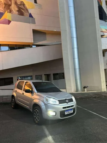 Fiat Uno Attractive 1.0 EVO Fire Flex 8V 5P 2016