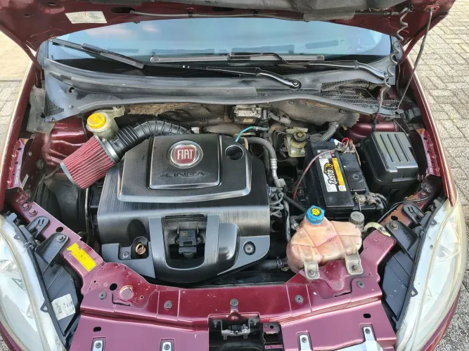 Fiat Linea 1.9/ HLX 1.9/ 1.8 Flex 16V 4P 2010