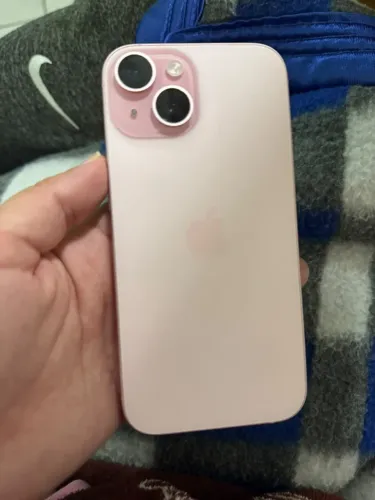 iPhone 15 rosa