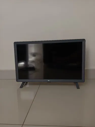 Smart TV e Monitor LG 24 Polegadas com Wi-Fi