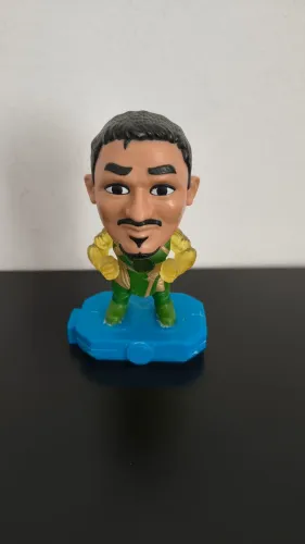 Bonecos Gligamash Eternos Marvel