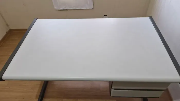 Mesa de escritório para computador
