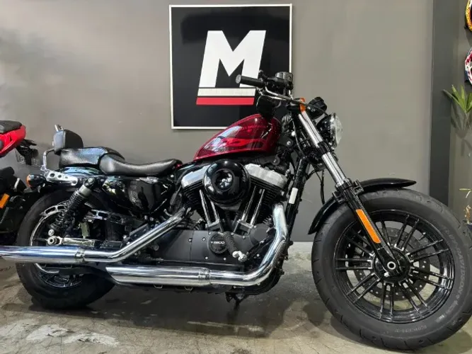 HARLEY-DAVIDSON SPORTSTER FORTY-EIGHT 2017 13.000km - Baixíssima km - Revisada