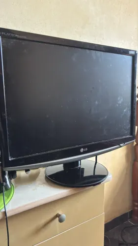 Monitor Lcd 22 polegadas LG